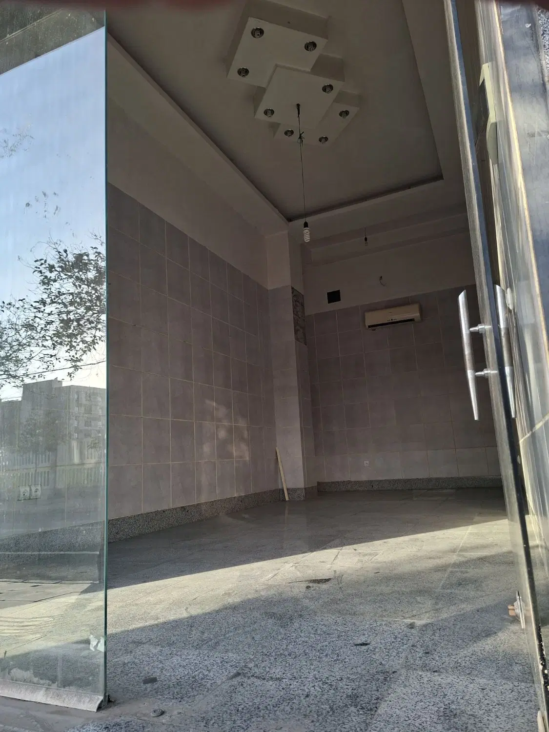 مغازه ۲۳متری دولتخواه