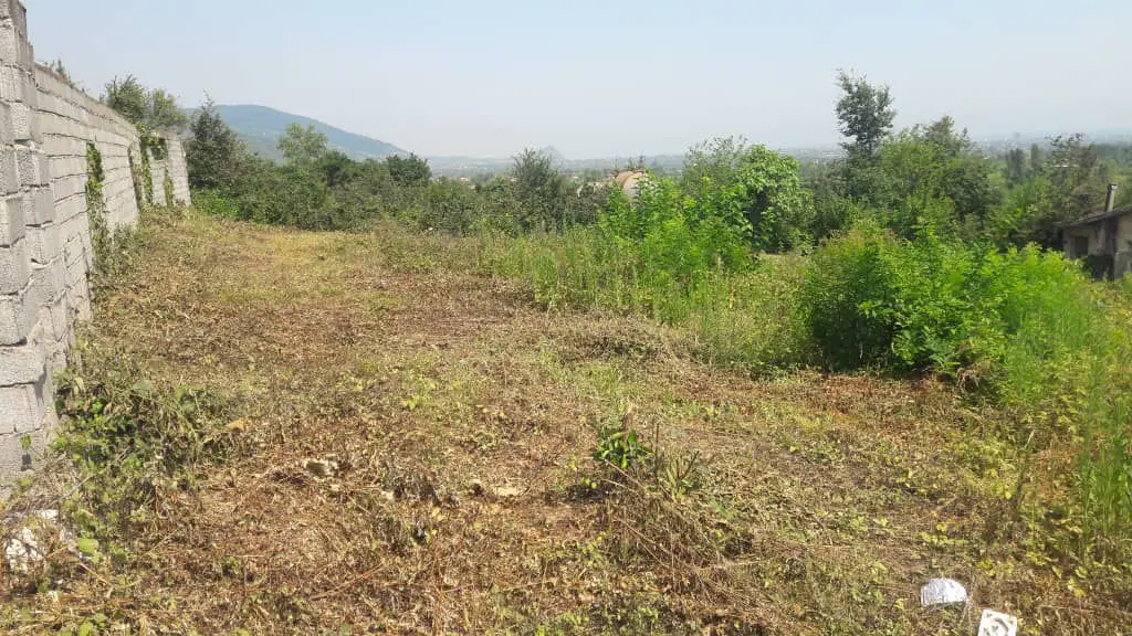 ۱۰۰۰متر زمین برای برج سازی