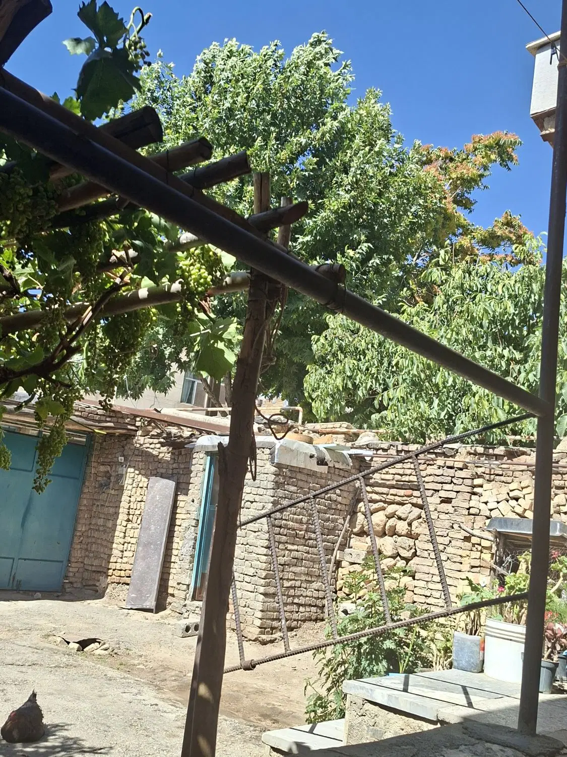 زمین قسمت چهارم چهارراه اول بر بلوار نارنجستان