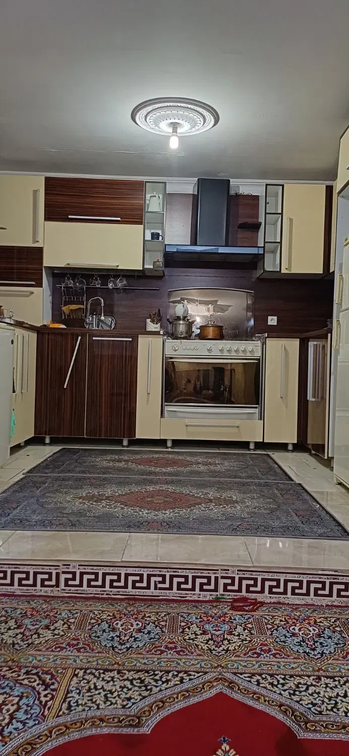 80 متری خوش انرژی