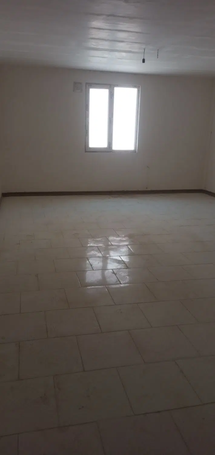 واحد ۹۰ متری کلید نخورده