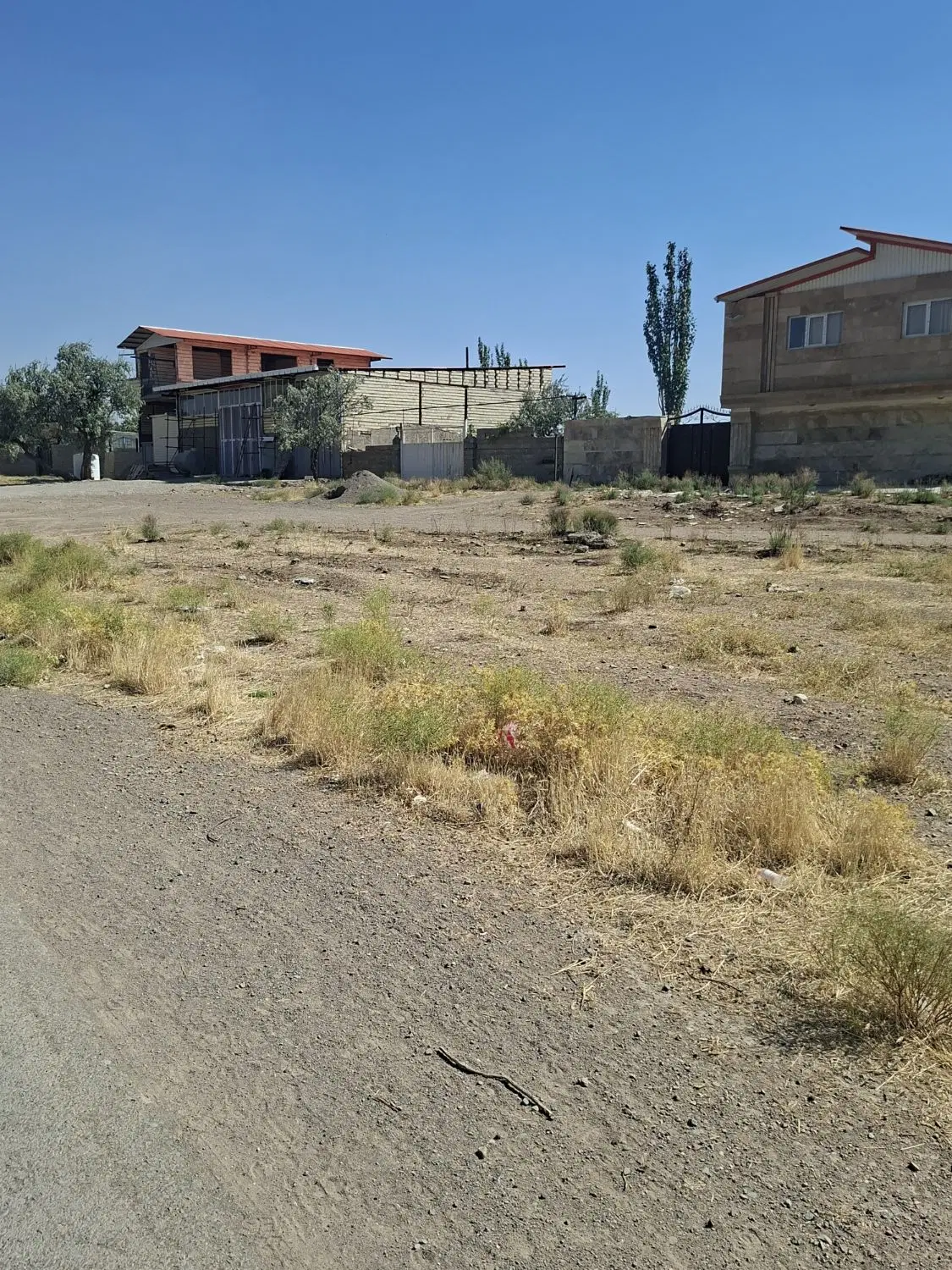صوفیان منطقه ویلایی گلستان سبز۲۵۰۰مترباآب وبرق گاز