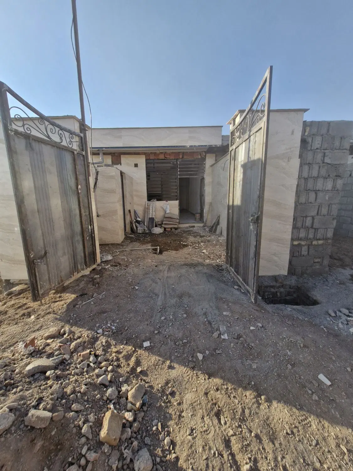 خانه نوساز شناژی سراسیاب