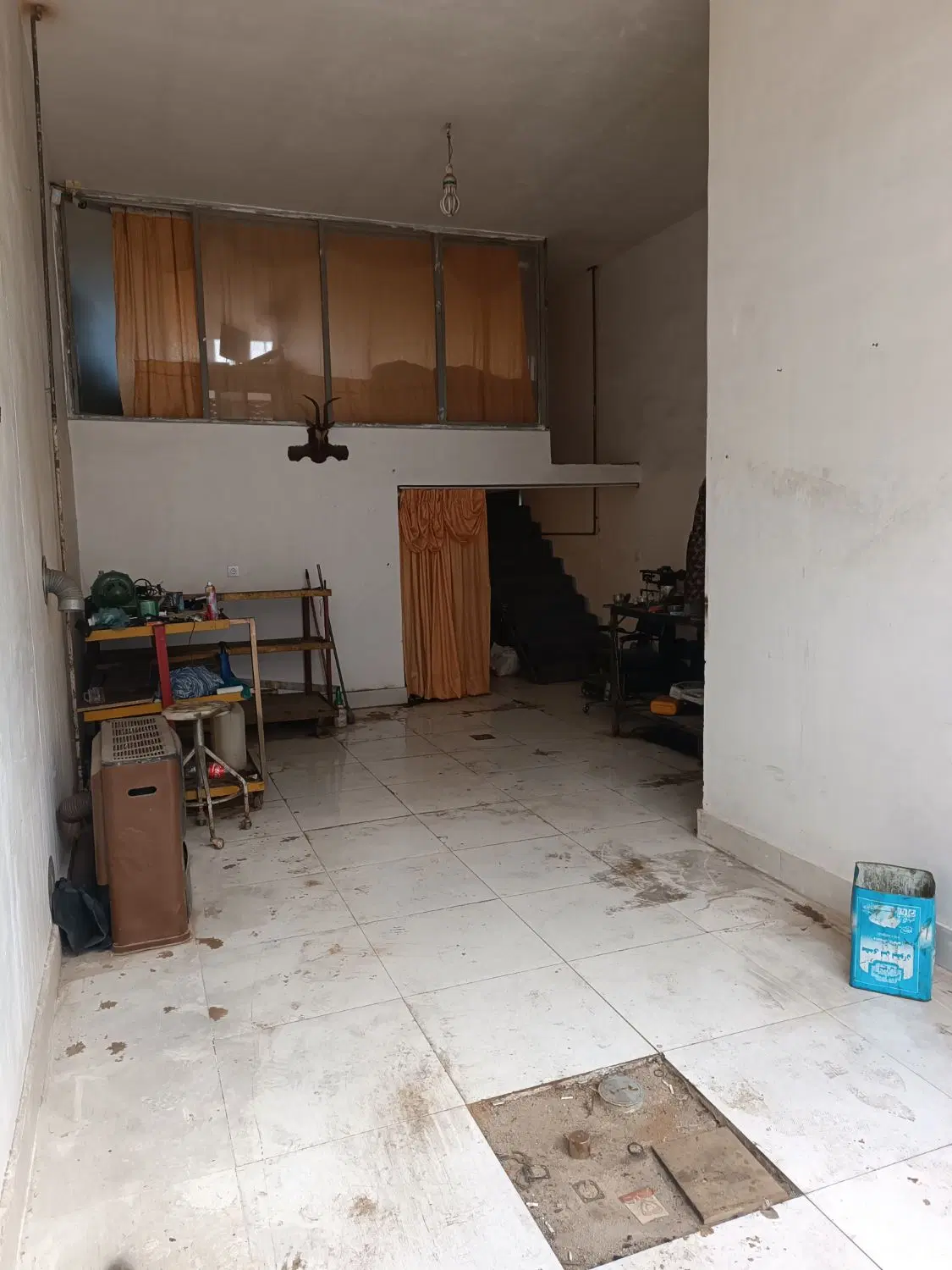 کارگاه انباری