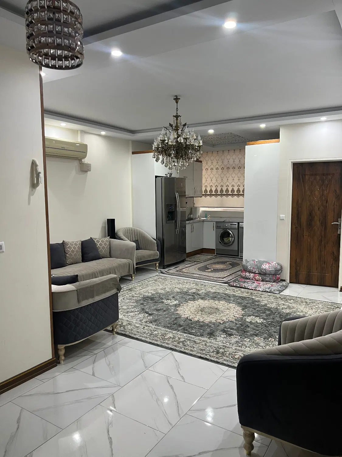 فروش اپارتمان فول امکانات۷۴متری طبقه دوم