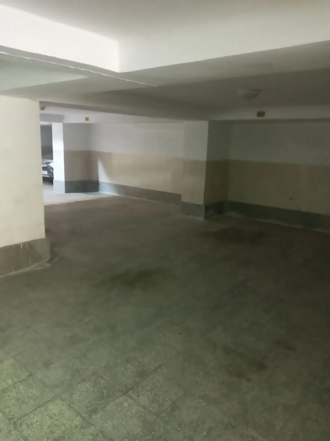 پارکینگ‌ منزل اجاره داده میشه.باغستان بوستان۹شبنم۸