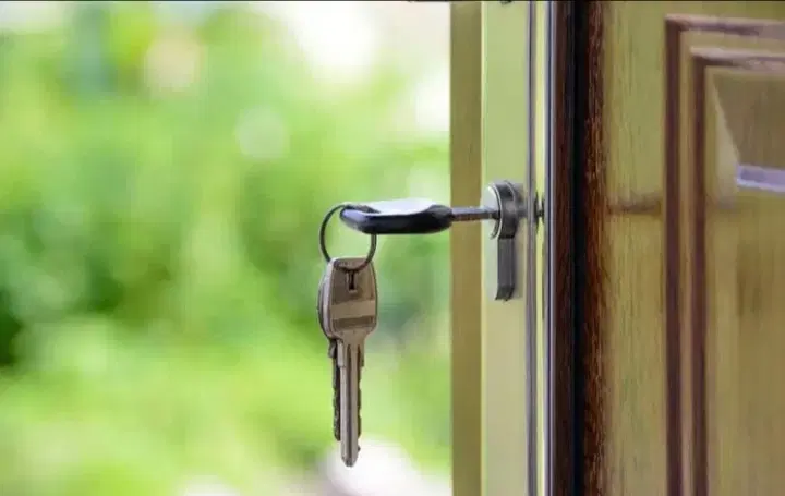 خریدوفروش واحد درگلشهر سعدی ۲ خیلی مناسب