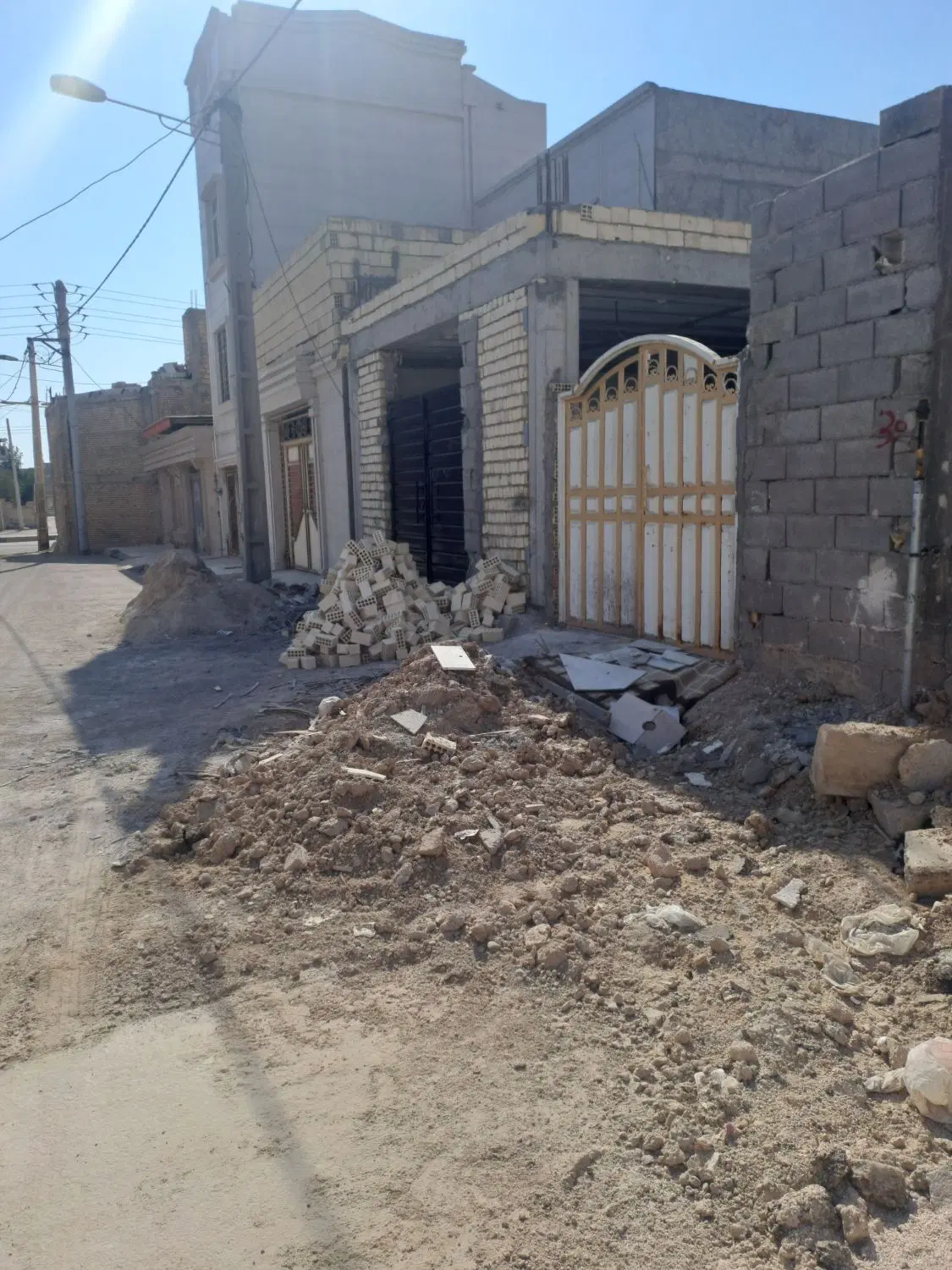 فروش منزل ۲۰۵متری کلید اول ب دست بفروش میرسد