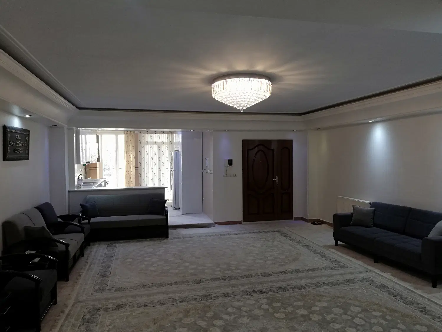 اجاره آپارتمان ۱۱۸ متری دو خوابه با پارکینگ
