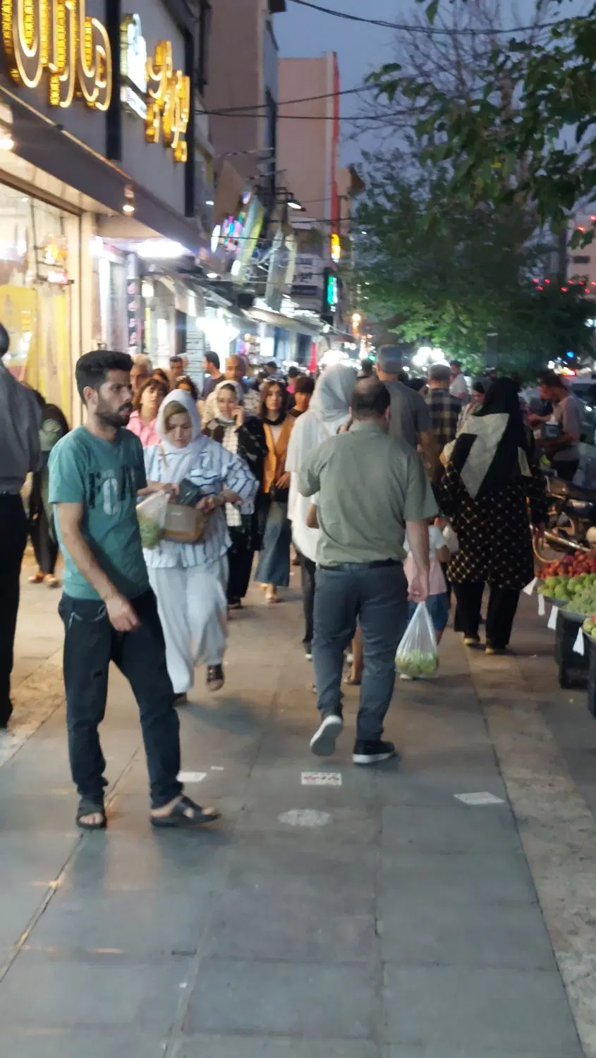 زیرپله اجاره با واحد بالای مغازه تاپ لوکیشن