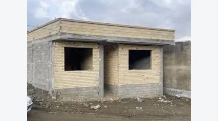 ساختمان نیمه کاره