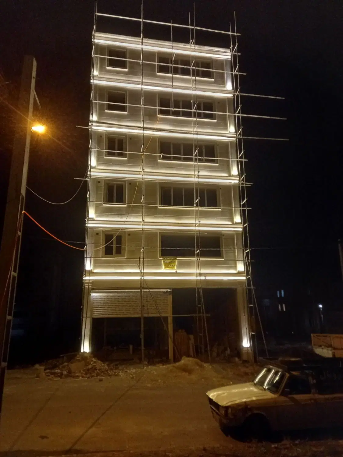 آپارتمان ۱۰۳ متری لاکچری