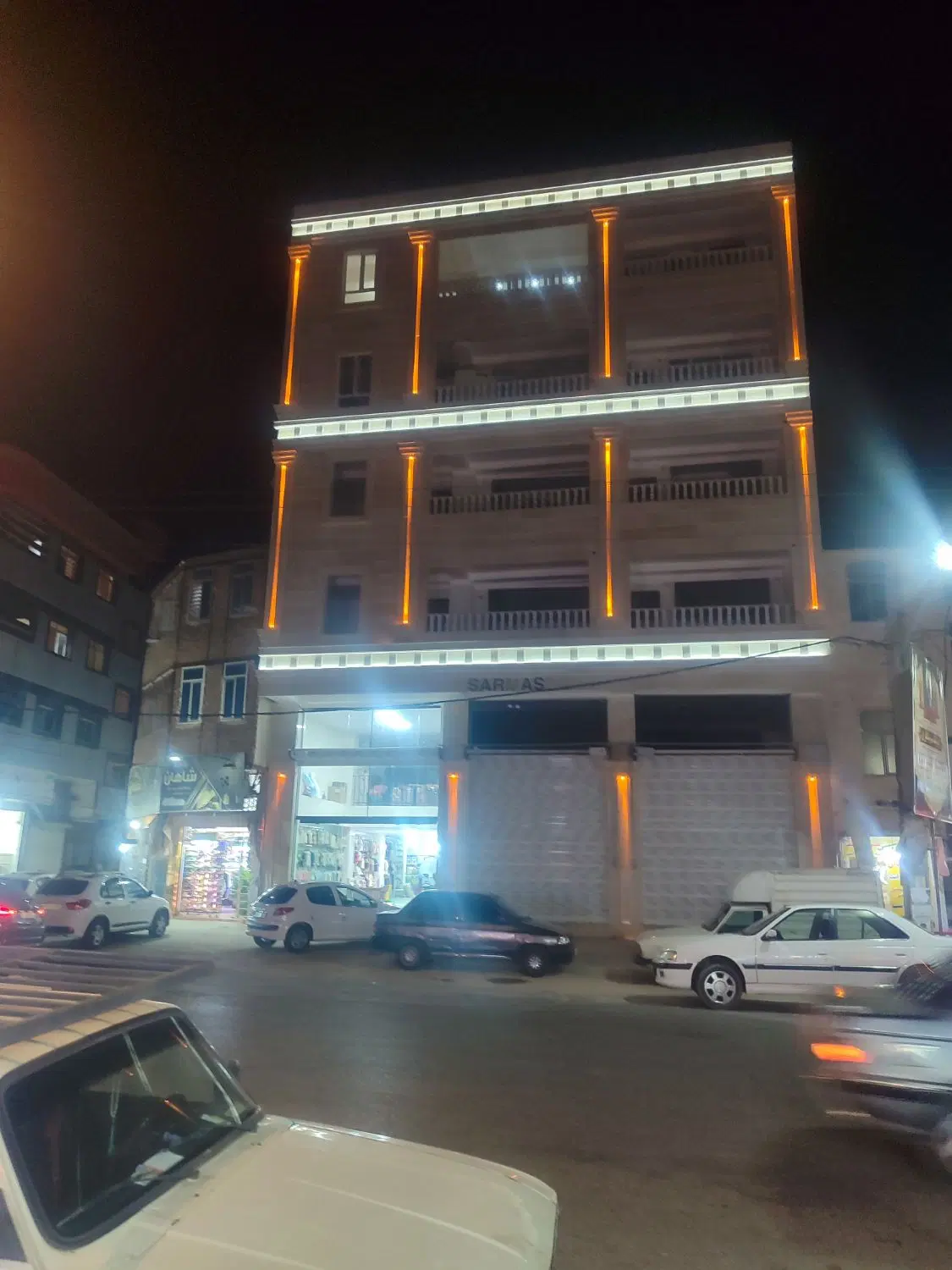 فروش آپارتمان ۱۳۵ متری