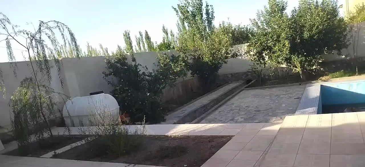 باغ ویلا استخردارشیک و تکمیل با امتیاز آب و برق