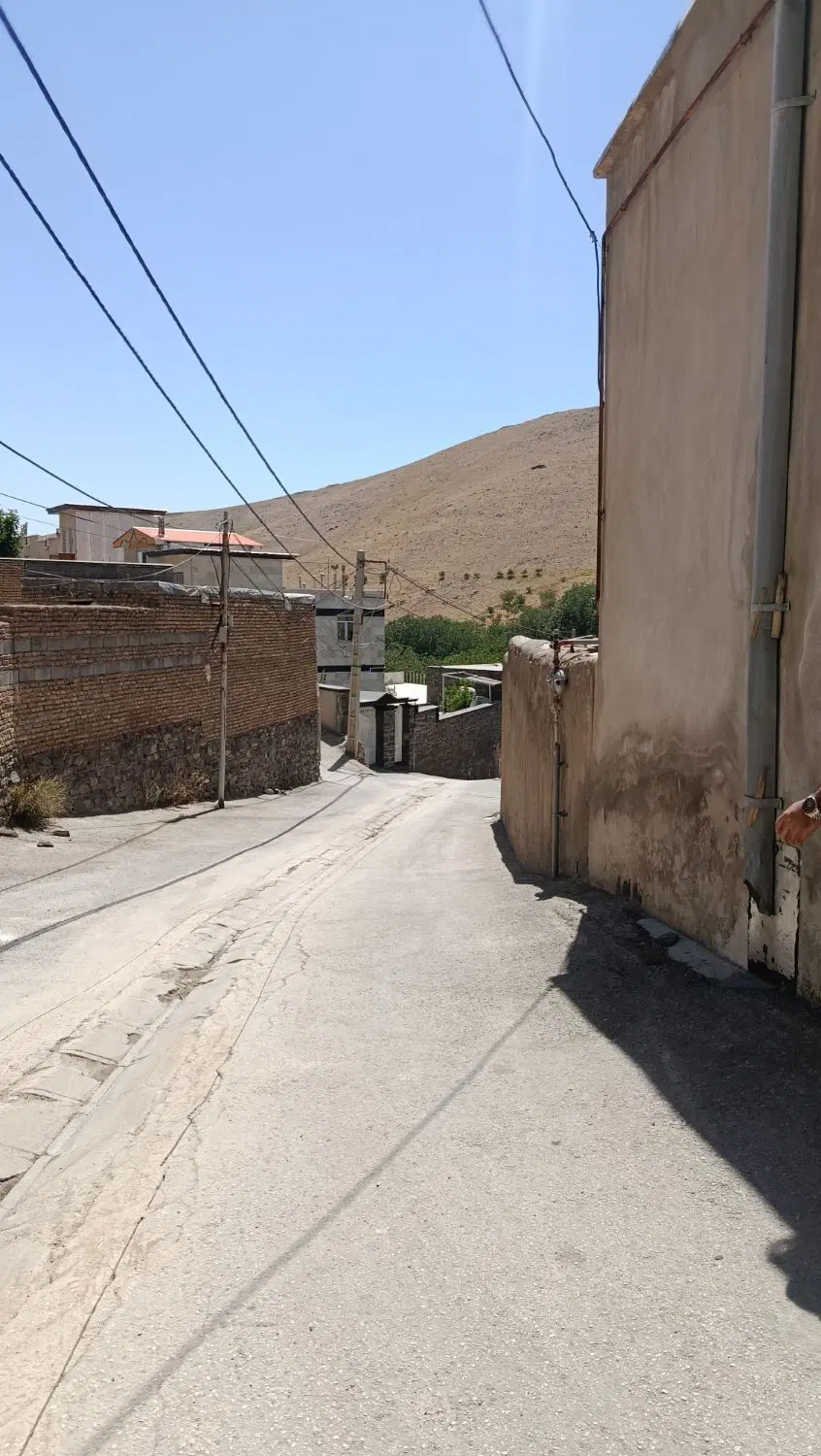ملک کلنگی در بهترین لوکیشن دیوین