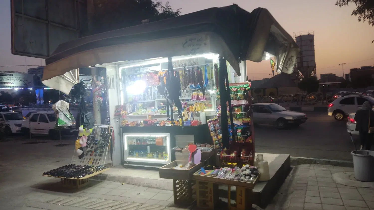دکه میدان آزادی