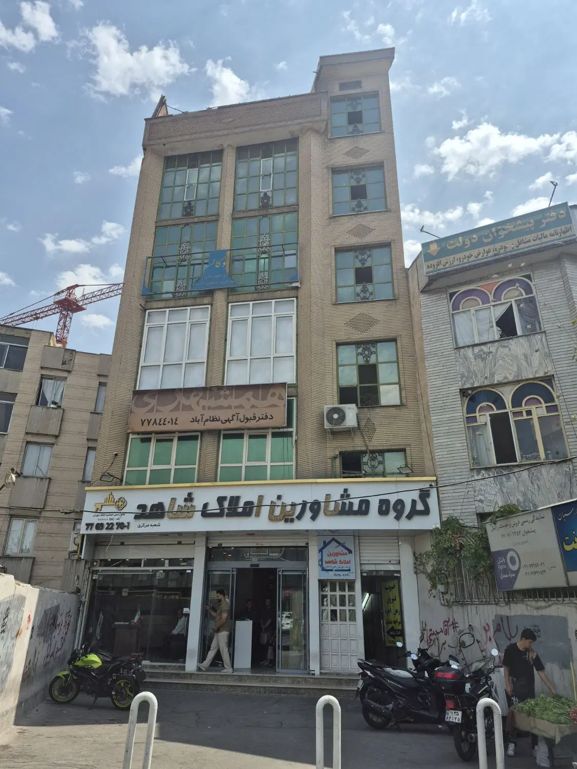 ۱۲۰ متر کلنگی بر ۶ گذر ۶