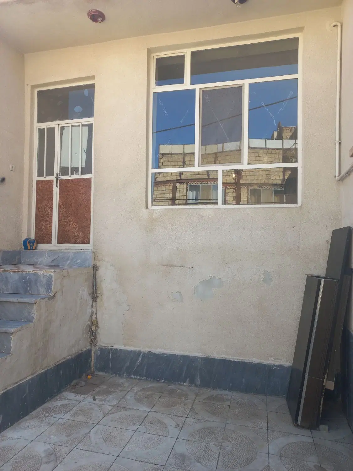 حیاط دربست سرویس کامل