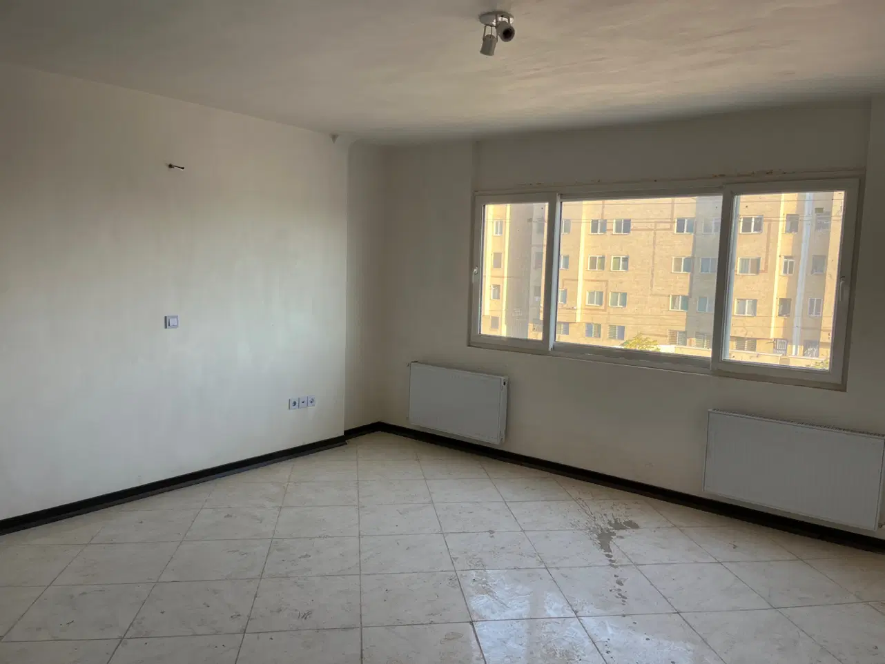 اپارتمان نوساز شهر مجلسی مبارکه