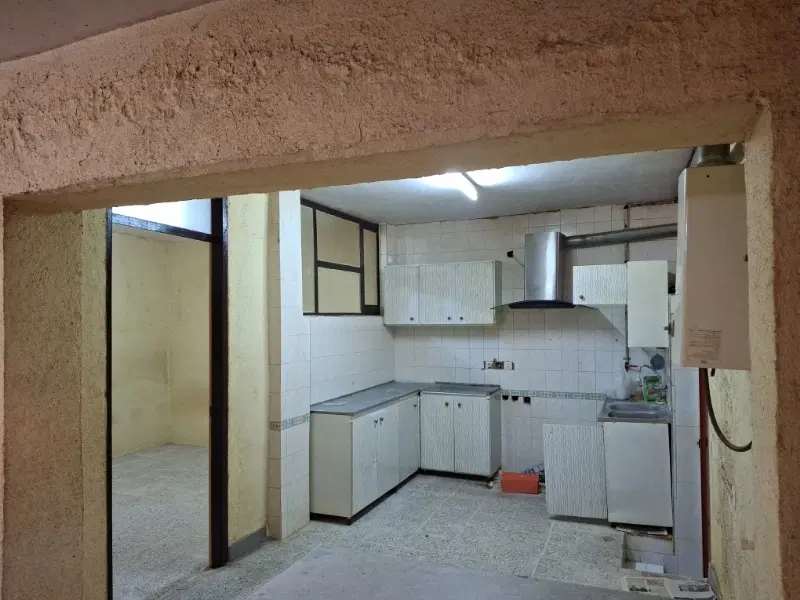 اجاره لکس پایین 80 متری