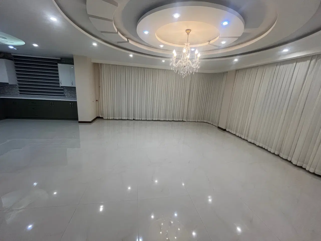 آپارتمان ۱۲۰ متری فول امکانات عضد