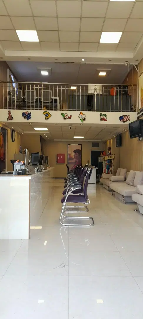 ۱۲۵ متر مغازه فروشی بر میدان مادر