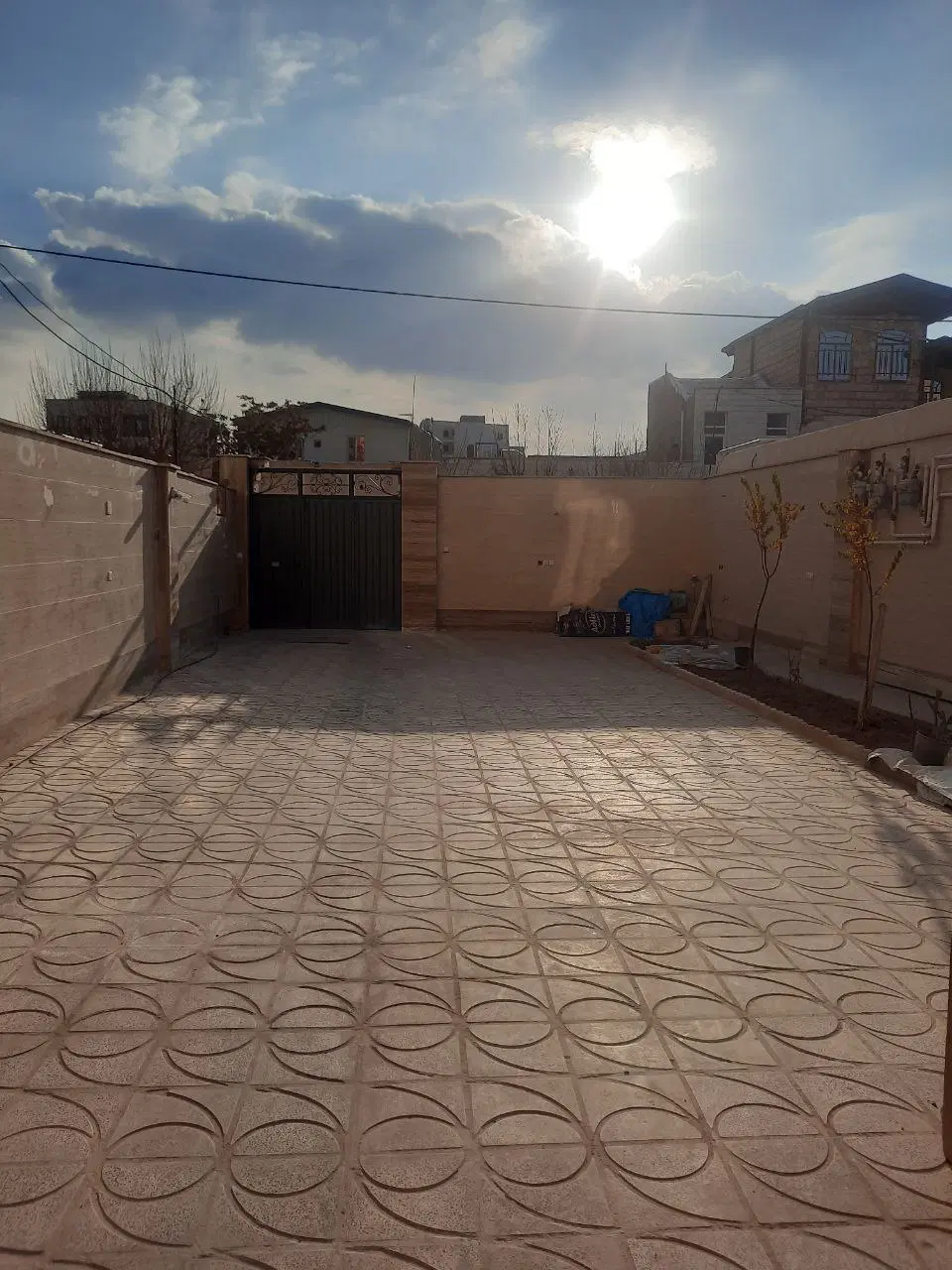 فروش منزل مسکونی در مامونیه
