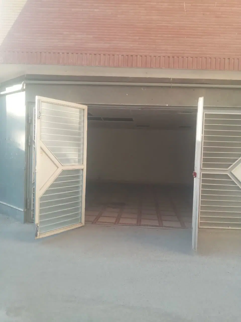 اجاره پارکینگ مستقل با گنجایش دو خودرو