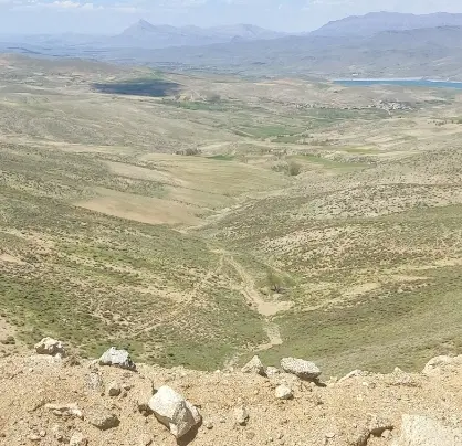 زمین ۲۲۵ متری حاجی آباد