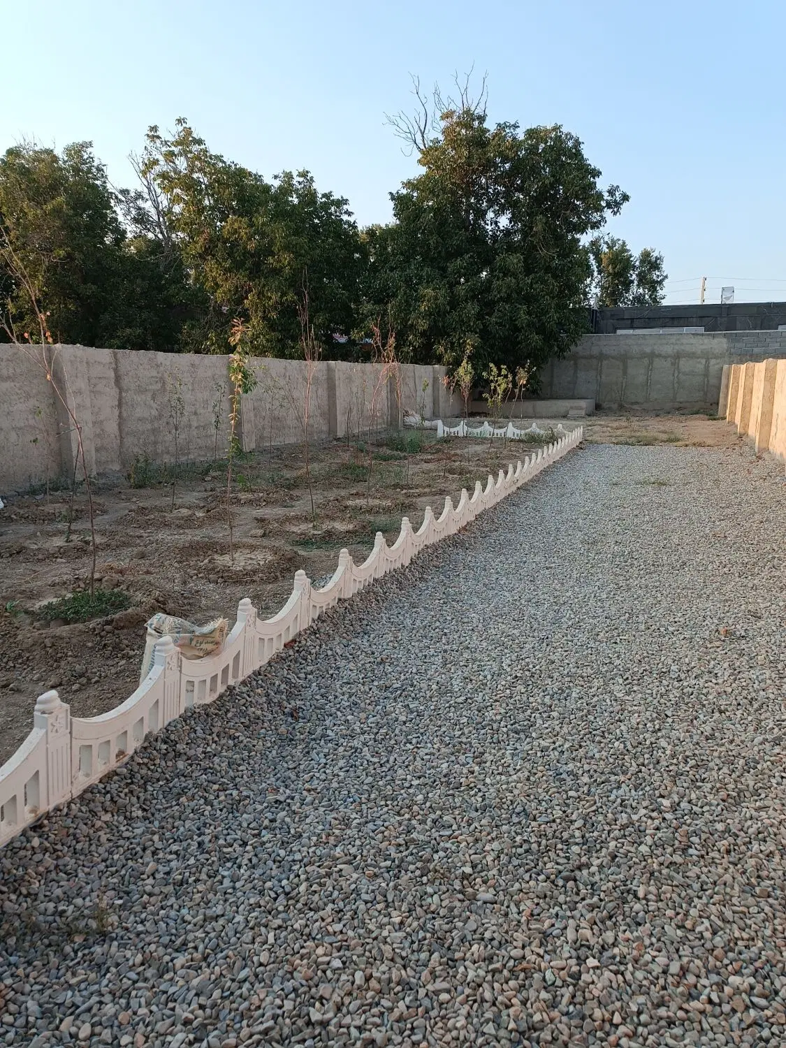 385متر