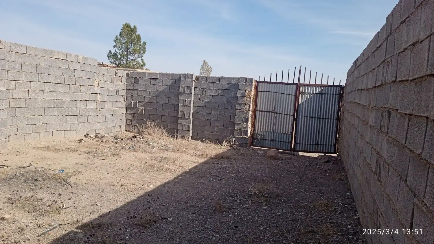 زمین مسکونی و تجاری