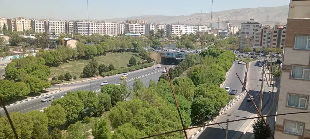 بر خیابان دکتر حسابی