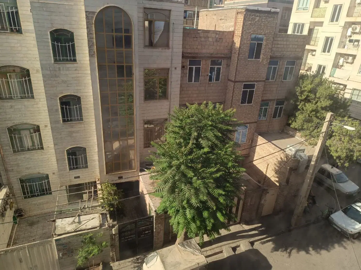 اجاره بنفشه ها 75 متر طبقه سوم با آسانسور