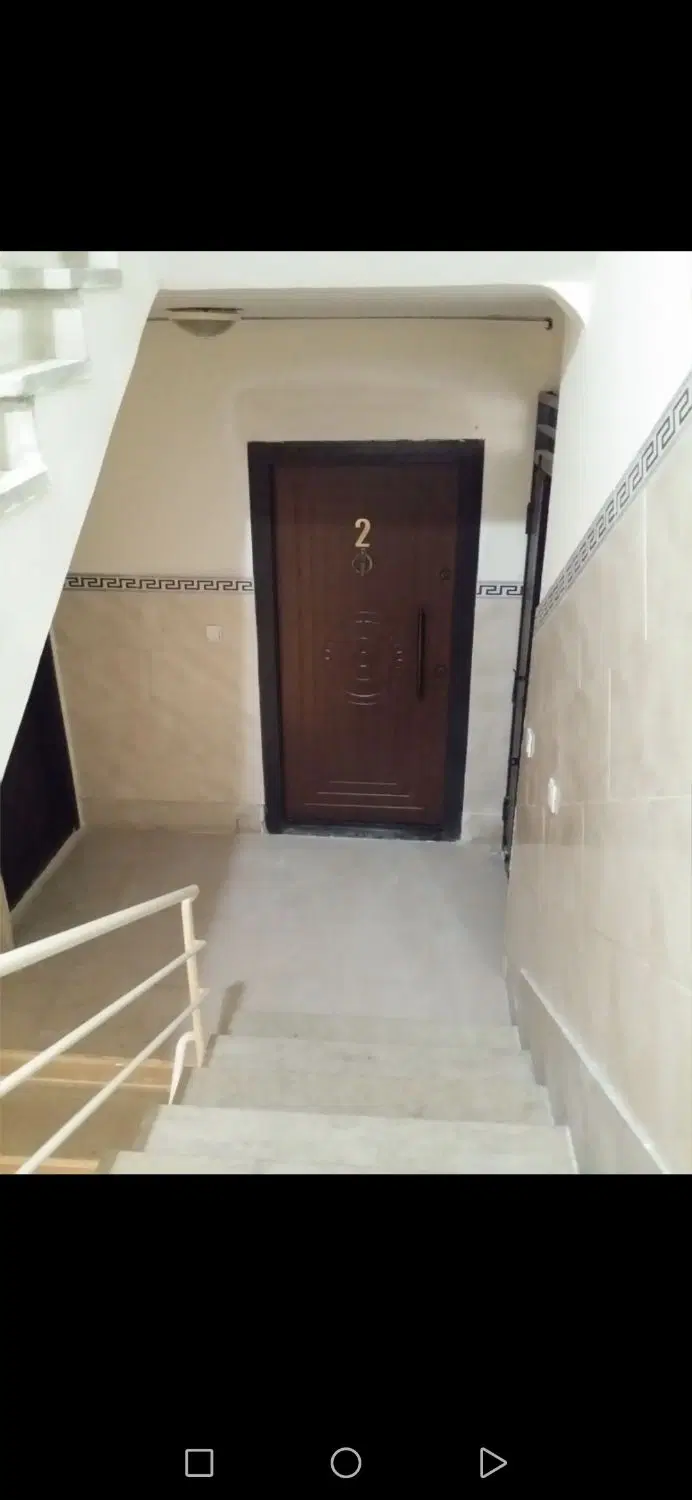 طبقعه اول ۱۰۴متری سند دار