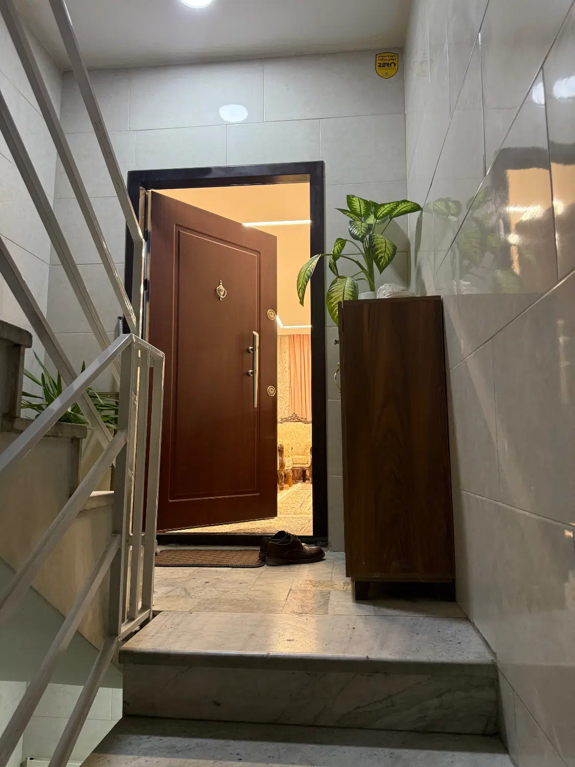 اجاره تک واحد۹۵ متری کوچه پنجم غربی جنت اباد مرکزی
