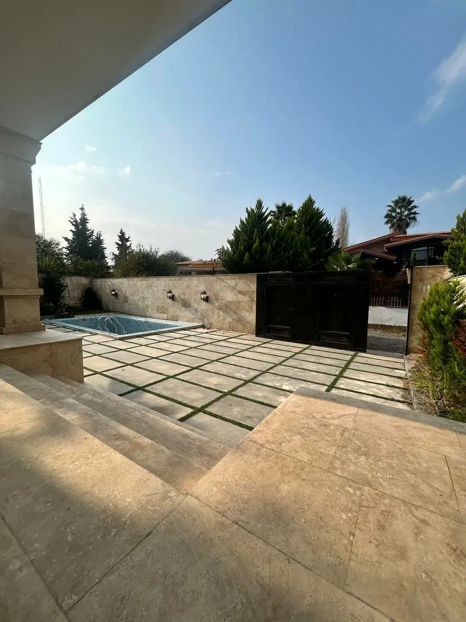 ویلا تریبلکس استخر 4 فصل سعادت‌آباد