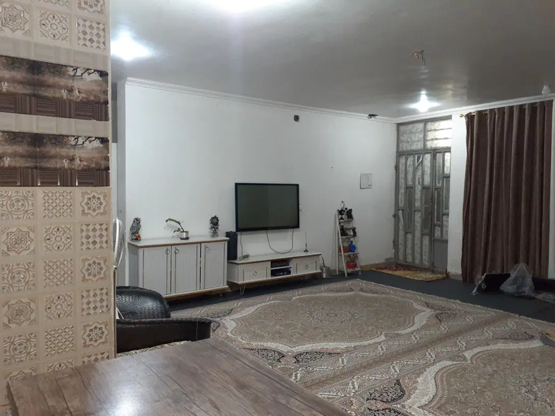 فروش منزل ویلایی ۱۸۰ متری