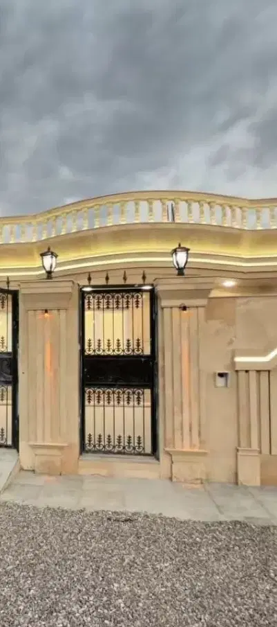 زمین رو برو گمرک بندرلنگه 306متری