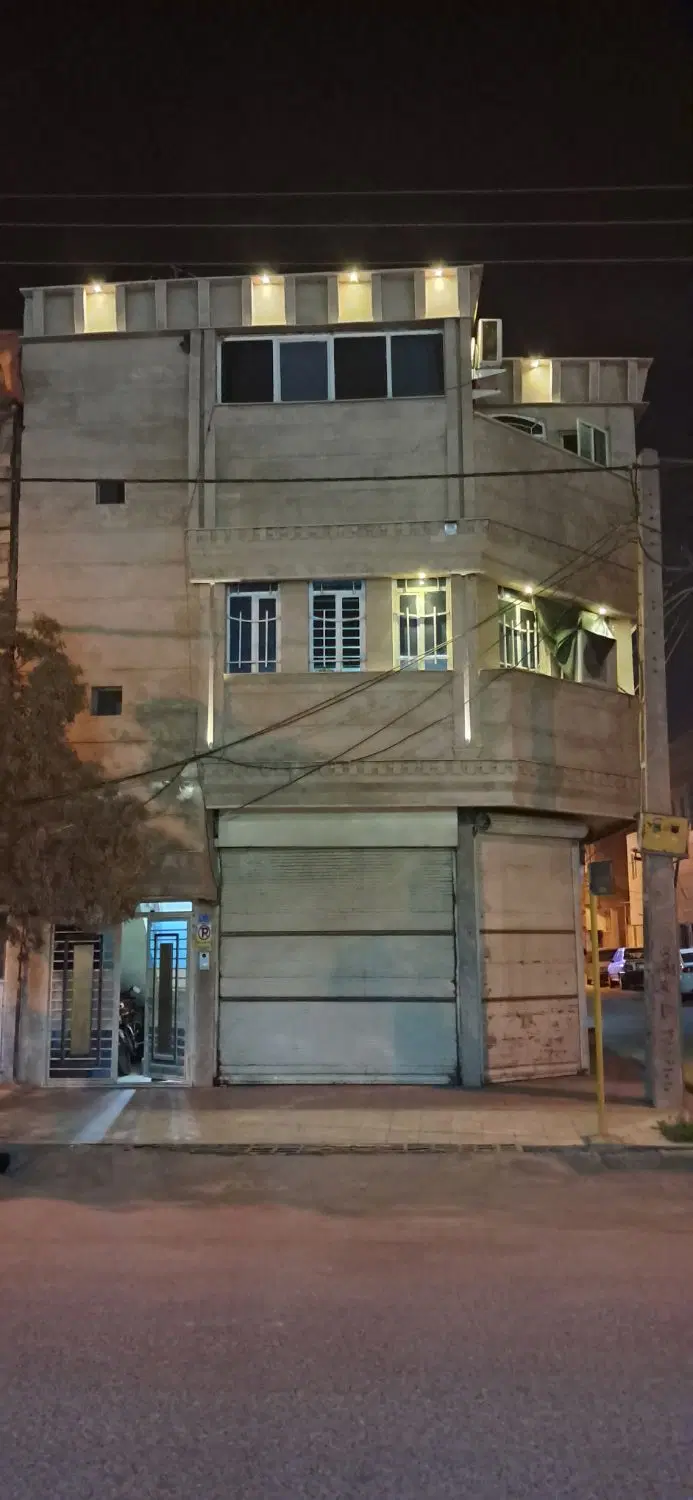 خانه با مغازه بحر خیابان صداقت