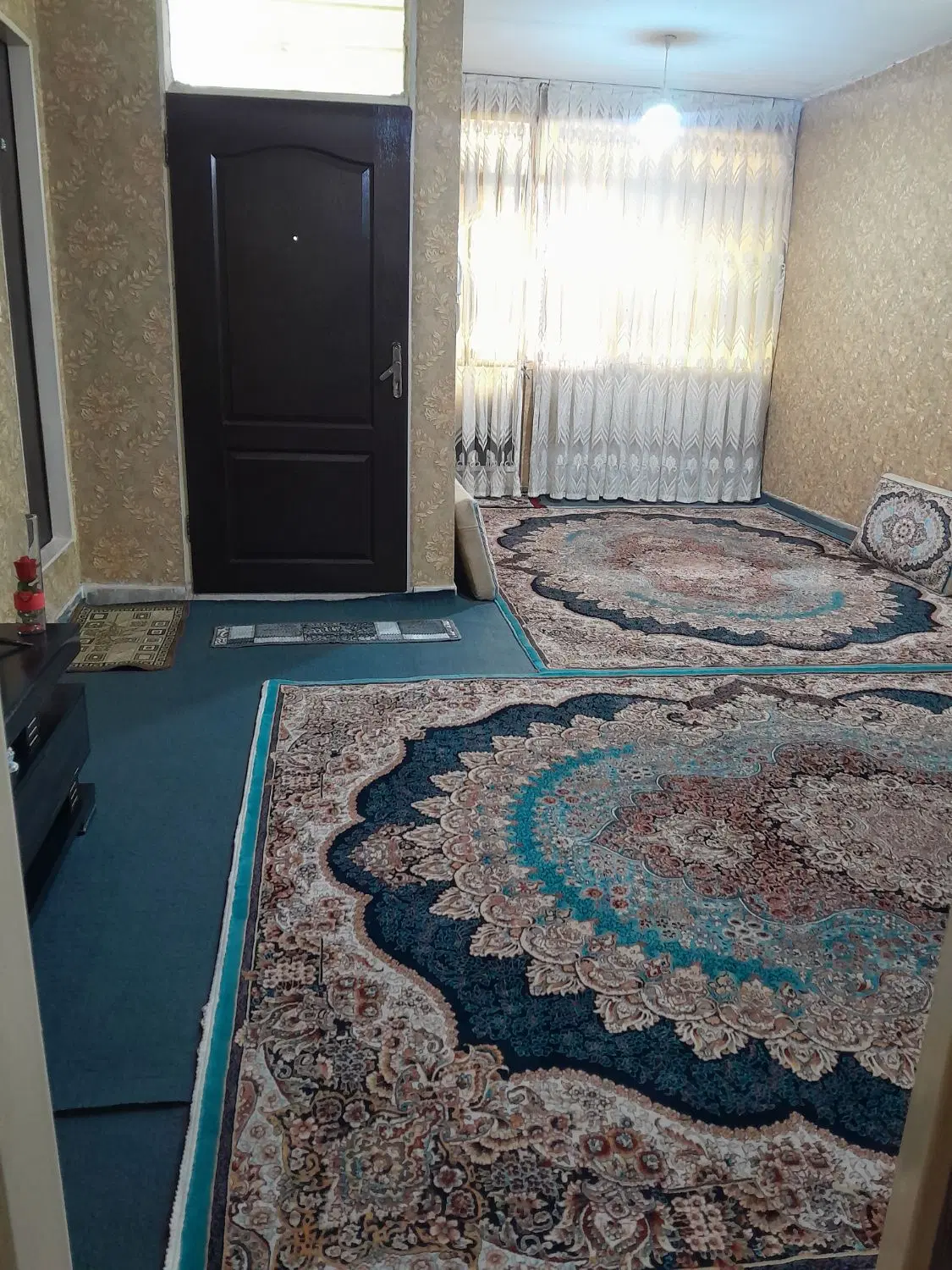 اپارتمان تک واحدی