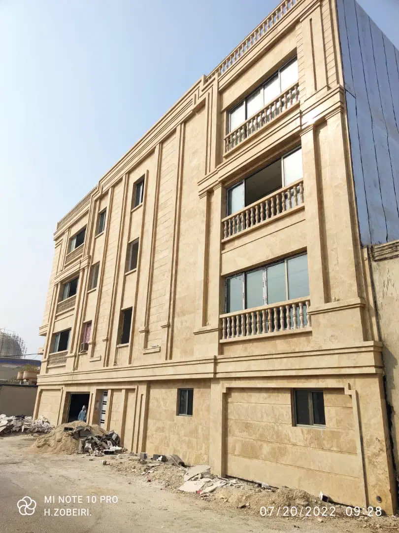 آپارتمان نوساز ۱۳۰ متری