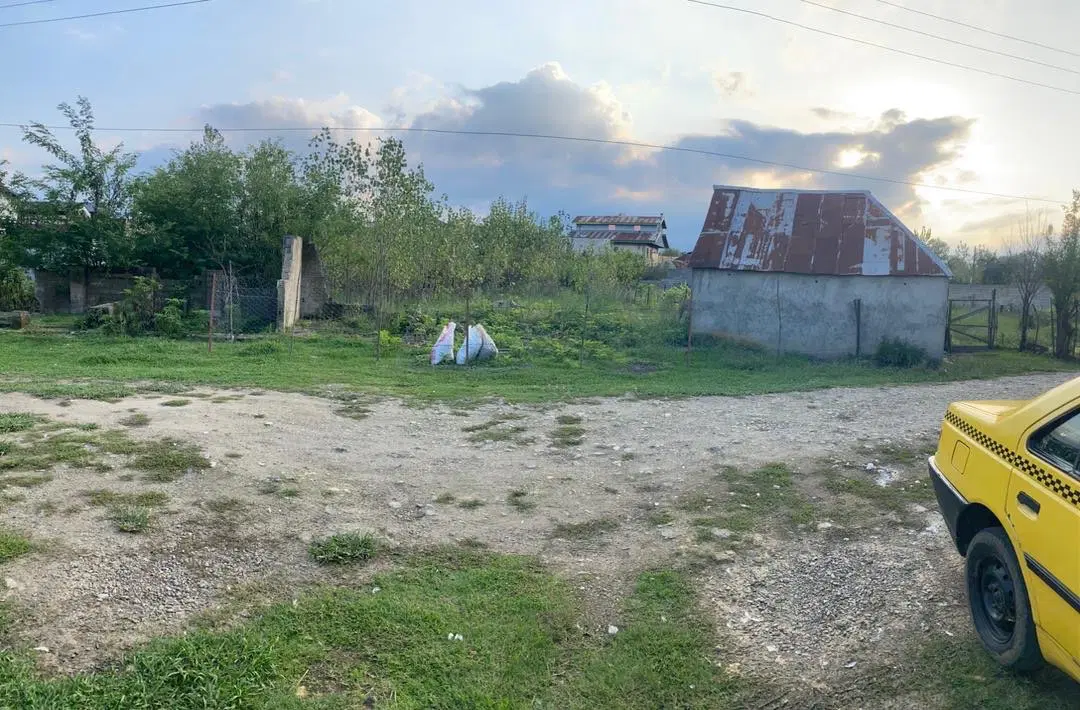 زمین به مساحت ۵۵۰متر
