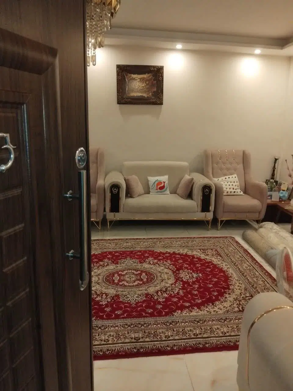 فروش آپارتمان ۸۰ متری تهرانپارس خاک سفید