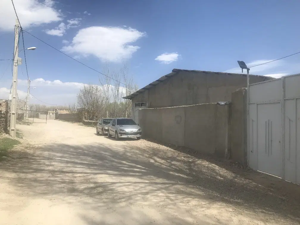 زمین ۱۲۰ متری