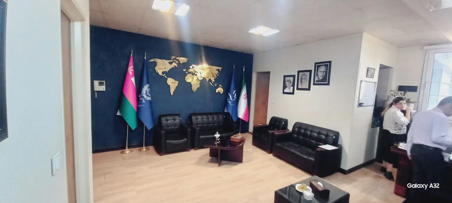 ۶۵ متر واحد اداری