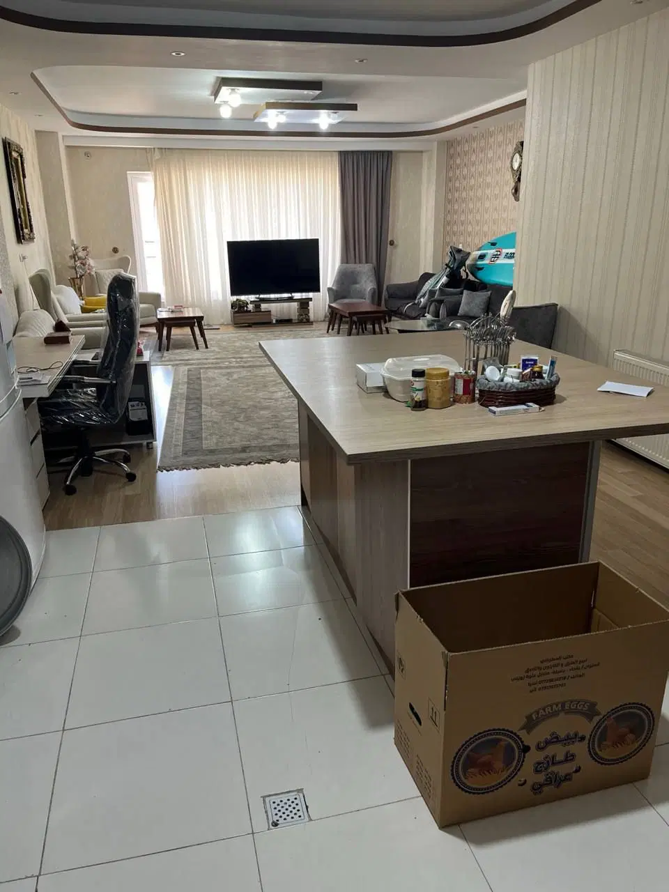 ۱۳۰ متری_وحدت