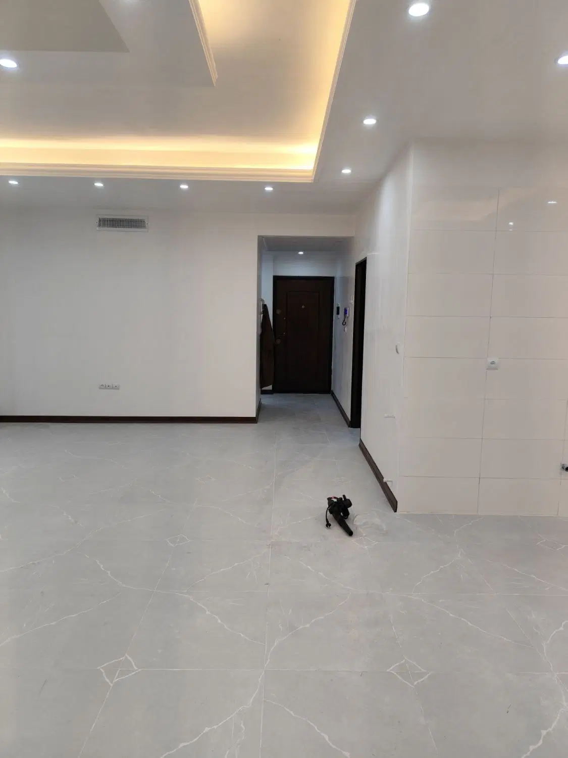 آپارتمان 132متری نما ، گلستان