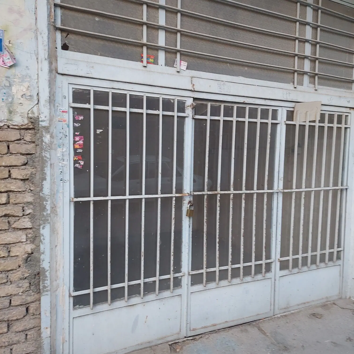 مغازه داخل کوچه۱۵متربیست چهارمتری دوم برق تک فاز
