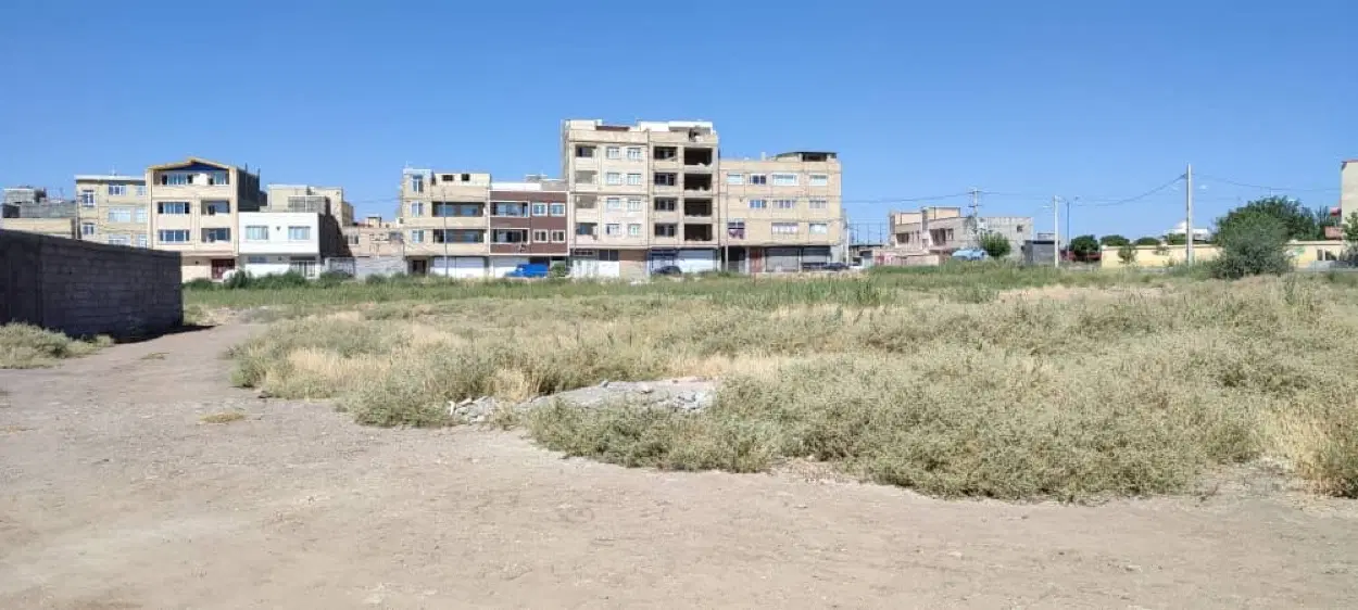 زمین جنب جایگاه سی ان جی کمربندی