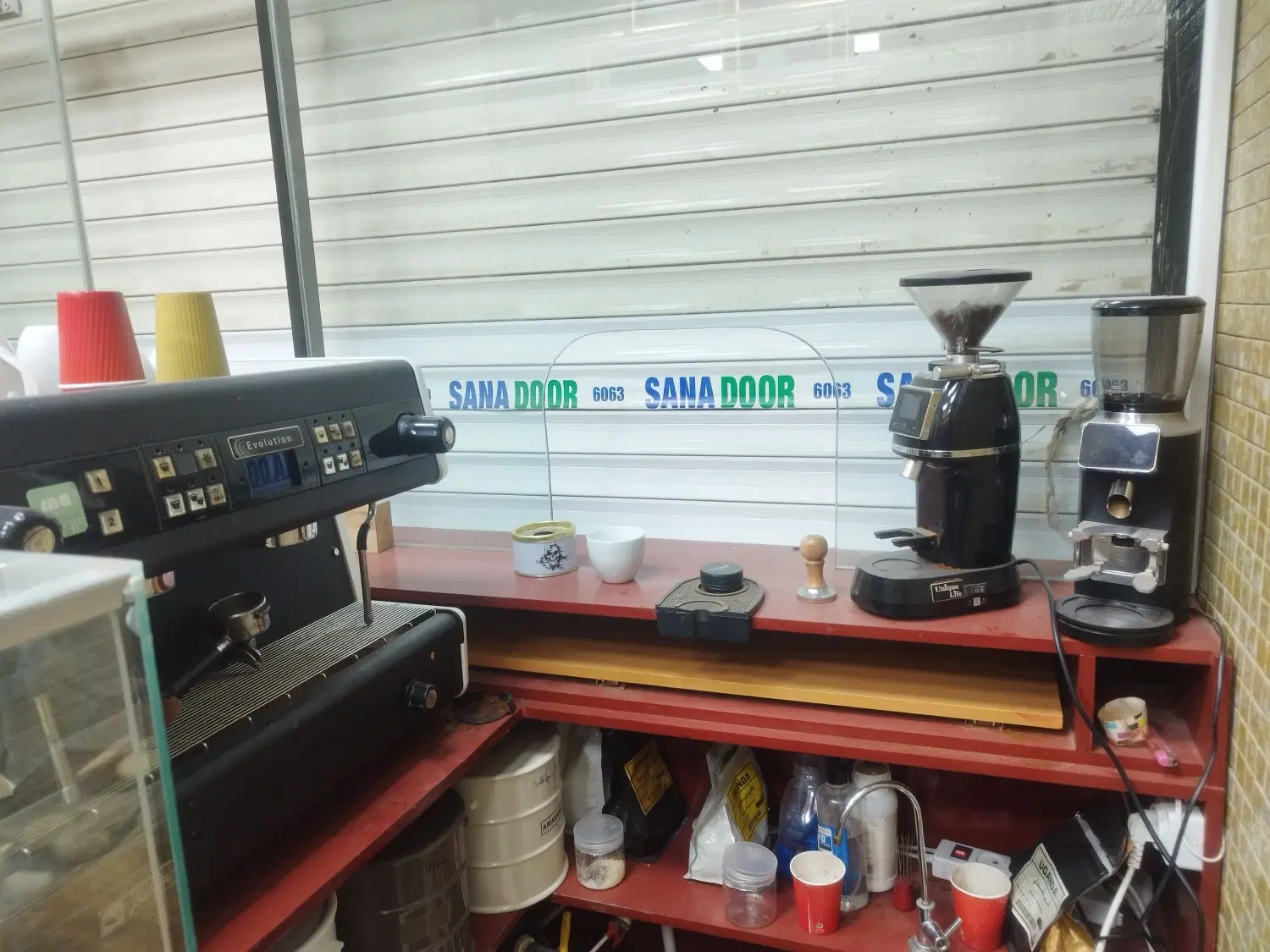 کرایه کافه با تجهیزات